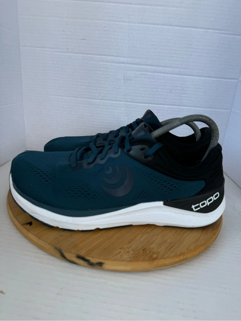 Topo Ultrafly 4 Shoes Mens Size 10 Wide Sneakers Blue Mesh Running Athletic